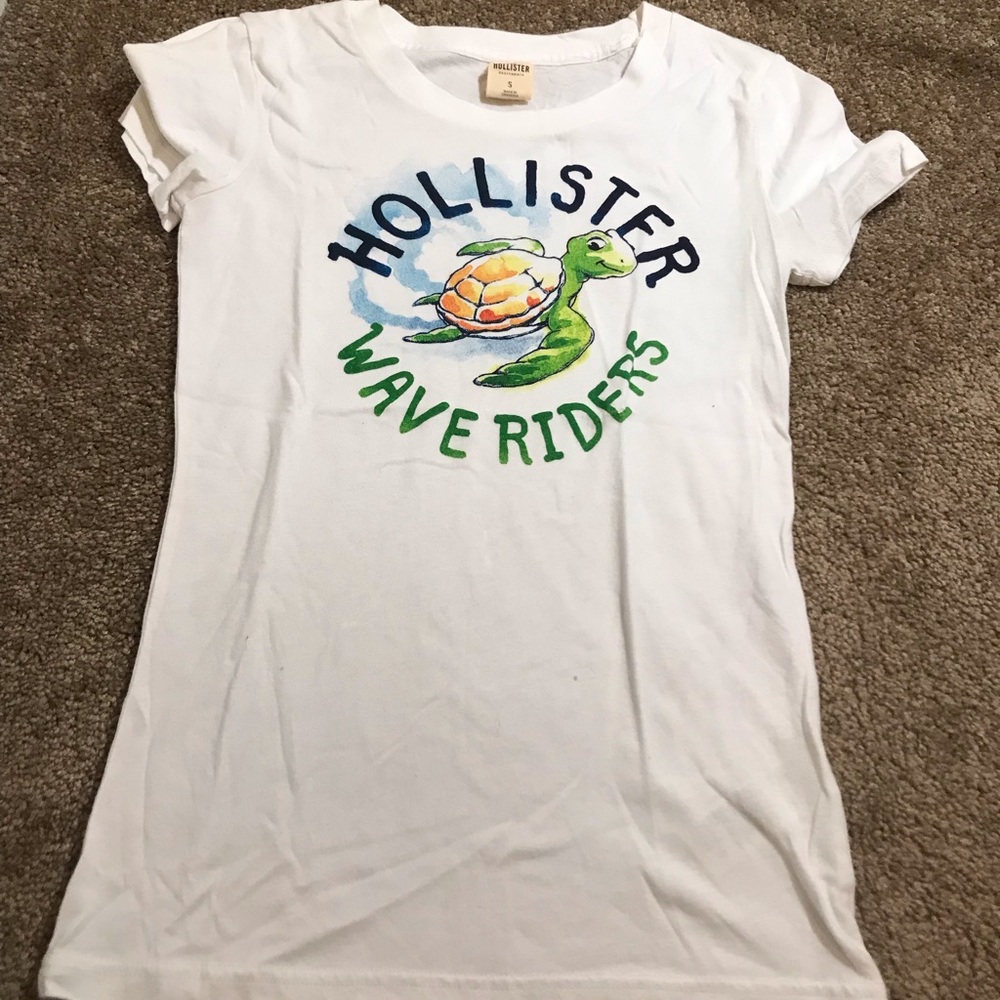 Hollister Tee